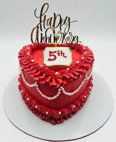 Celebration birthday cake Maison De Treats