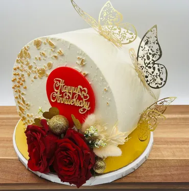 Wedding & Engagement Cakes